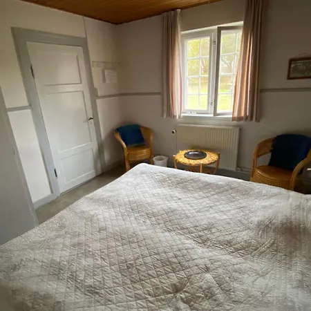 Bed and breakfast Grubbe Molle, Med Eget Kokken Og Bad