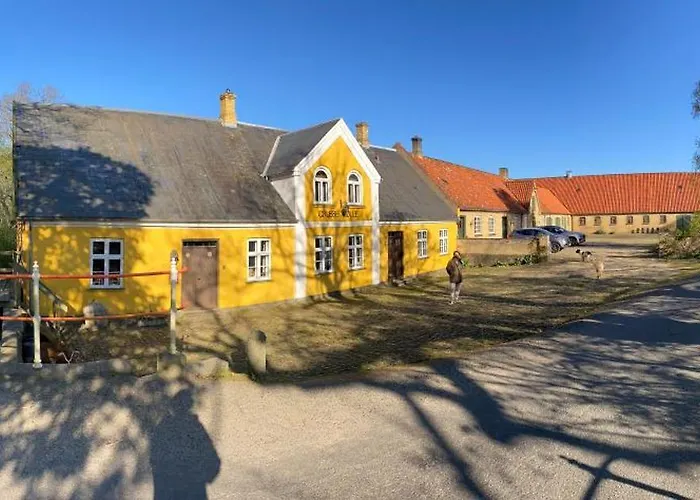 Couette-café Grubbe Molle, Med Eget Kokken Og Bad 3*