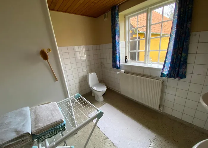 Grubbe Molle, Med Eget Kokken Og Bad Couette-café 3*